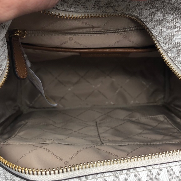 NWT Michael Kors Large Abbey Backpack - Picture 7 of 8